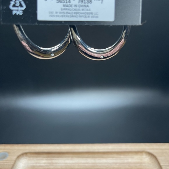 NWT- Ophelia Roe, Silver-Tone, Irregular Shaped, 2in, Hoops - Picture 7 of 9